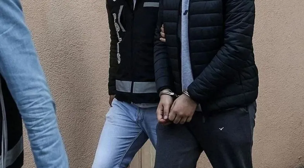 Aranan 29 kişi yakalandı.