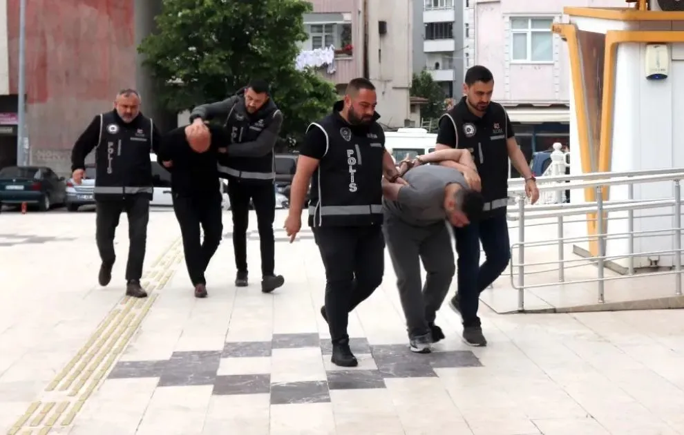 Eğlence mekanını kundaklayan 2 kişi tutuklandı