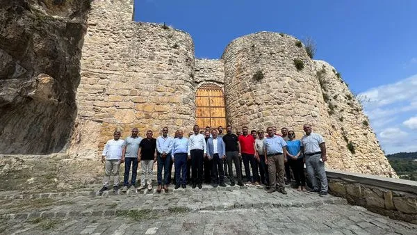 ÜNYE KALESİ GÜN SAYIYOR
