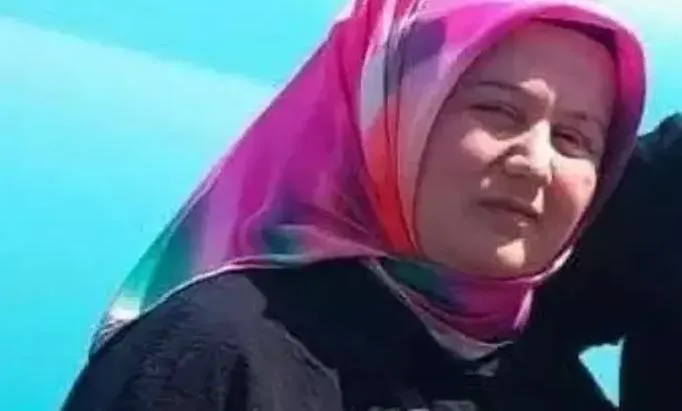 Kamyonun Çarptığı 37 Yaşındaki Anne Hayatını Kaybetti