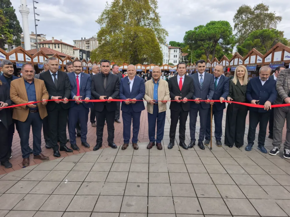 “Oney Bilim Şenliği” Cumhuriyet Meydanı’nda Coşkuyla Açıldı