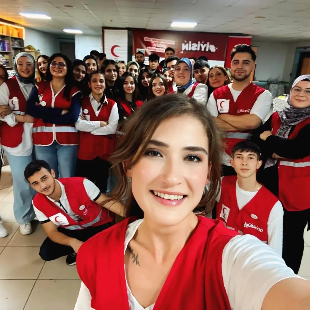 ÜNYE GENÇ KIZILAY’DAN RENKLİ “TANIŞMA VE ORYANTASYON” GECESİ