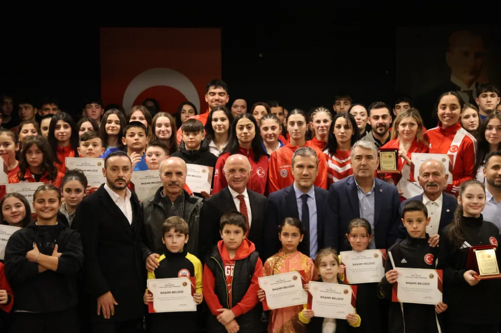 ORDU’DA “SPORUN ENLERİ” ÖDÜLLERİ SAHİPLERİNİ BULDU