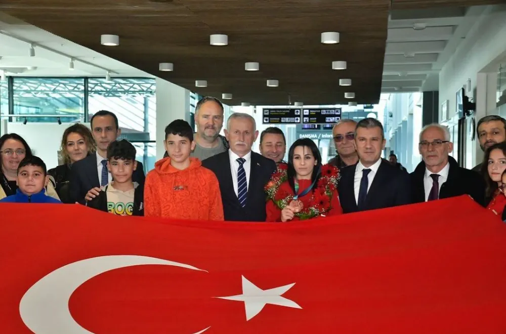 BERNA TUT  MADALYAYLA ORDU’YA DÖNDÜ!