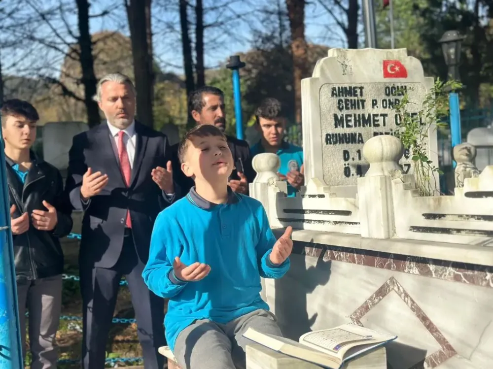 Çatalpınar’da Öğretmenler ve Şehitler Dualarla Anıldı