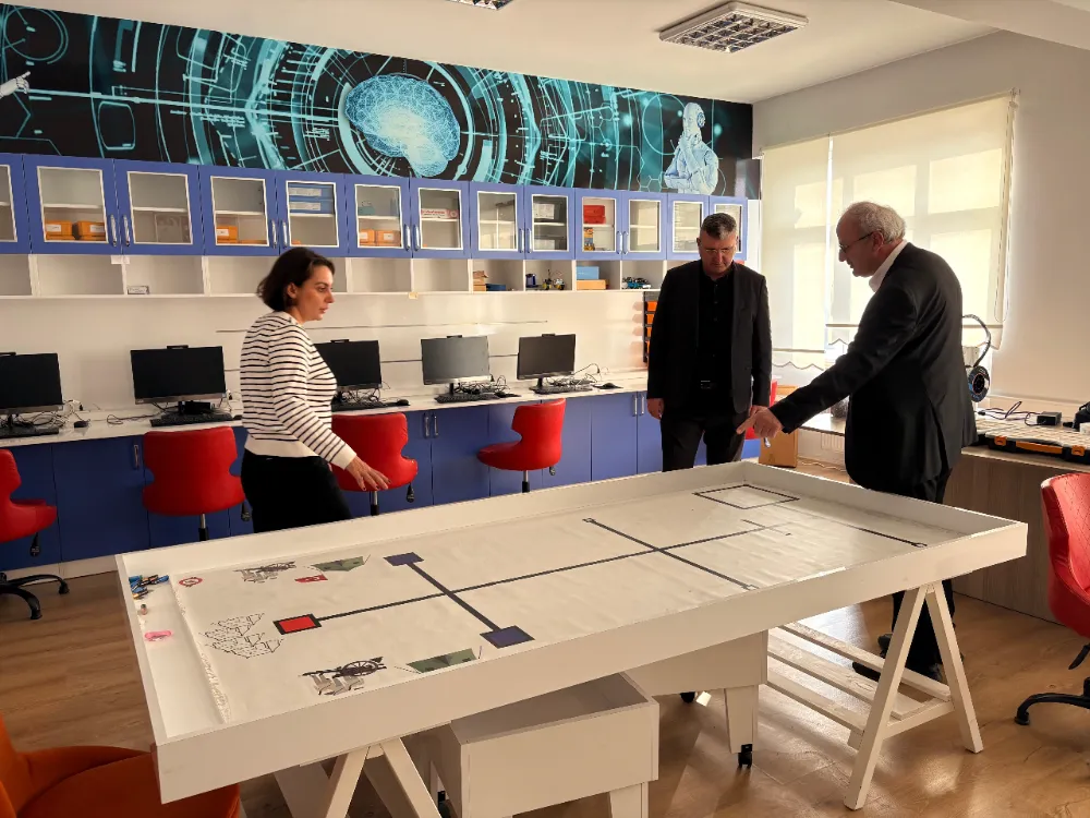 Başkan İrfan Akar’dan Ünye Bilsem’e Ziyaret