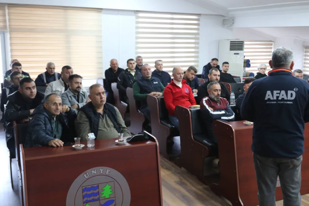 ÜNYE’DE AFET FARKINDALIĞI İÇİN EĞİTİM SEFERBERLİĞİ BAŞLADI