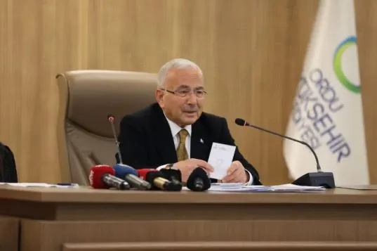 Başkan Güler’den ilçe belediyelerine ‘Çöp’ talimatı!