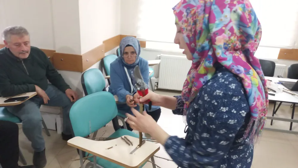  Büyükşehir “Meyve Ağaçlarında Aşılama” Eğitimi Veriyor…