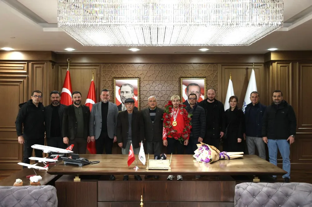 ORDU, AVRUPA REKORTMENİ YUSUF FEHMİ GENÇ’İ COŞKUYLA KARŞILADI