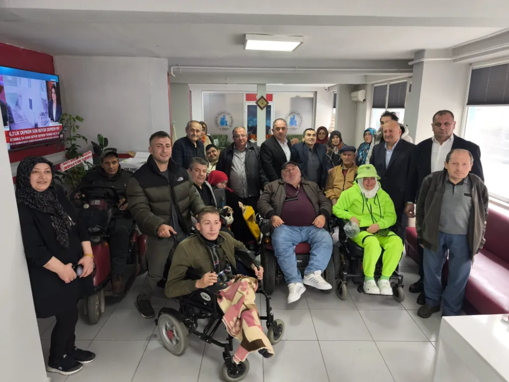 BAŞKAN TAVLI’DAN ÜNYE SAKATLAR DERNEĞİNE ZİYARET