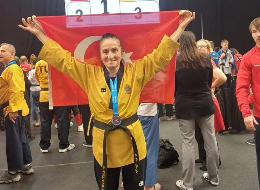SÜPER BABAANNE DÜNYA ŞAMPİYONLUĞUNA HAZIRLANIYOR