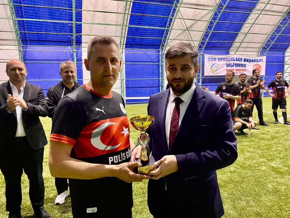KURUMLAR ARASI HALI SAHA TURNUVASI SONA ERDİ: ŞAMPİYON GIPTA TAKIMI OLDU
