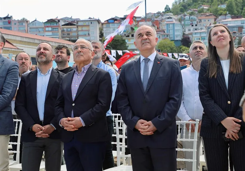 Vali Erol, Perşembe İlçemizde Gerçekleştirilen “Mayıs Yedisi” Şenliğine Katıldı
