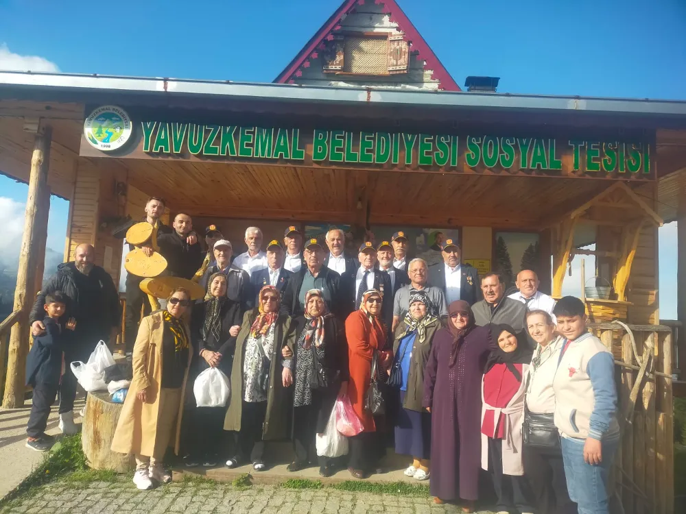 Gaziler Derneği Başkanı Arif TAKICI Üyesi Gazileri Giresun