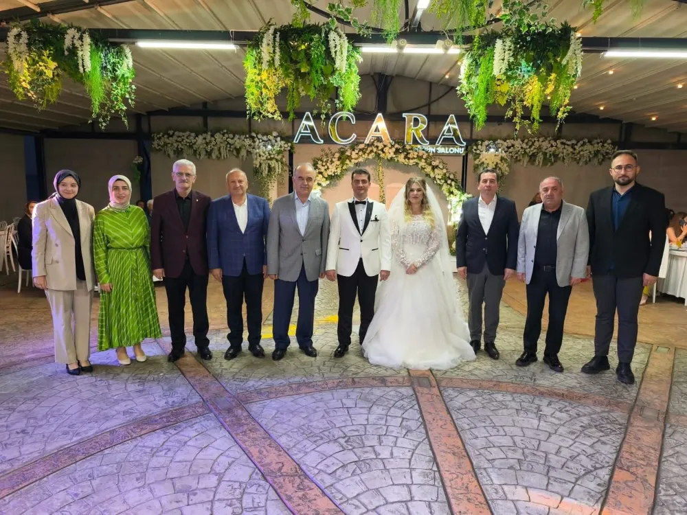 VALİ EROL VE, BAŞKAN TAVLI, KAYMAKAMLARIN NİKAH TÖRENİNE KATILDI..