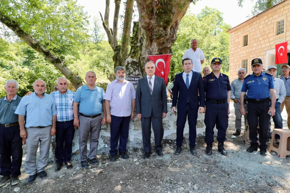 Vali Erol, Kadılar Mahallesinde Tarihi Mekânları Ziyaret Etti.