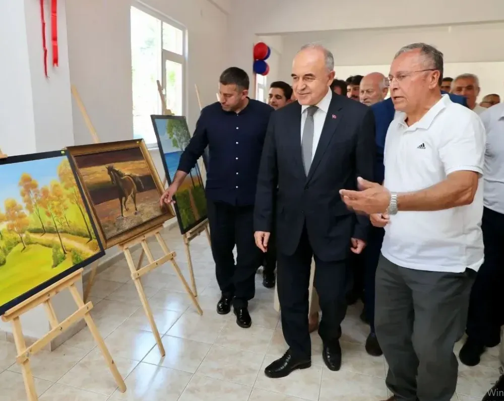 “ANLAMLI RENKLER” RESİM SERGİSİ AÇILDI…