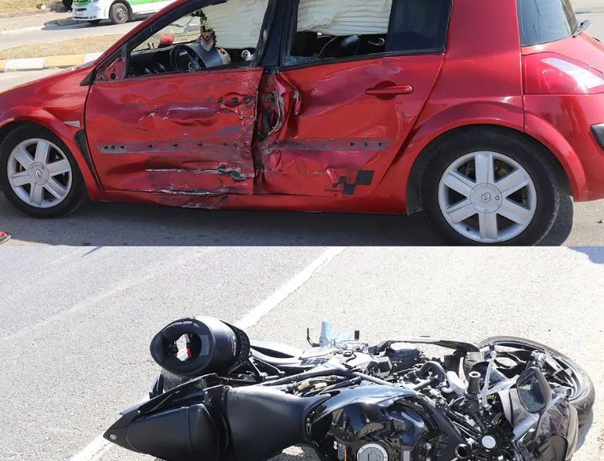 ÜNYE’DE KAZA! MOTOSİKLET OTOMOBİLLE ÇARPIŞTI; 1’İ ÇOCUK 2 KİŞİ YARALANDI