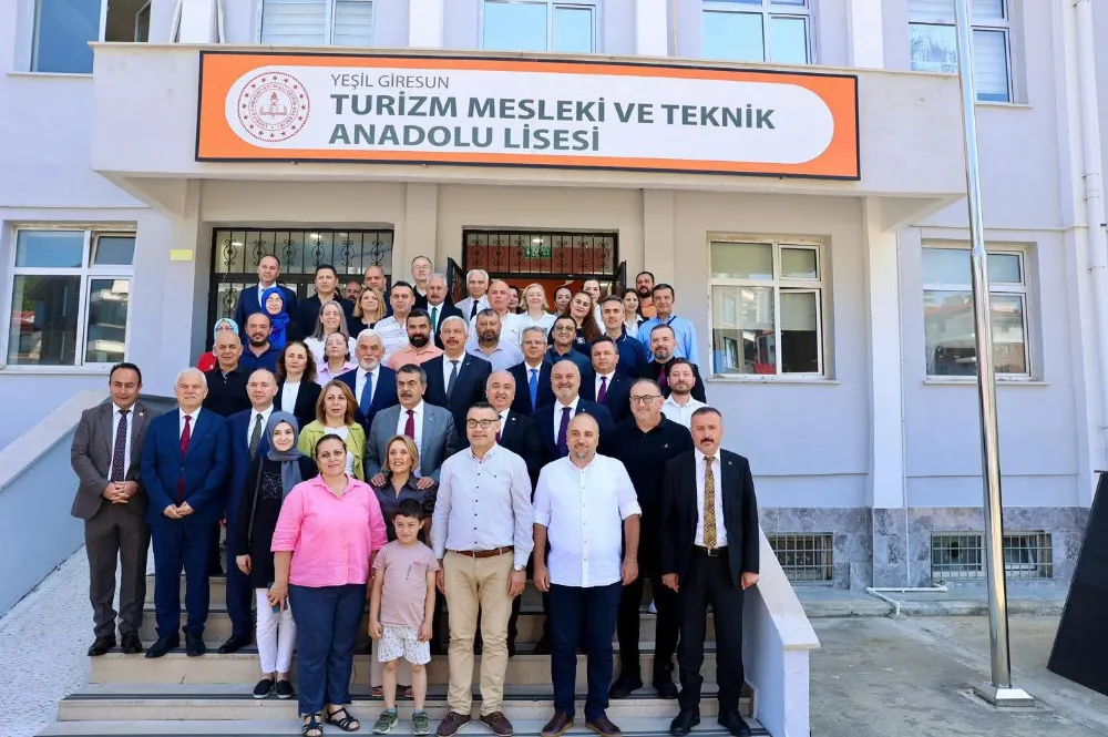 BAKAN TEKİN GİRESUN’DA ÖĞRETMENLERLE BULUŞTU...