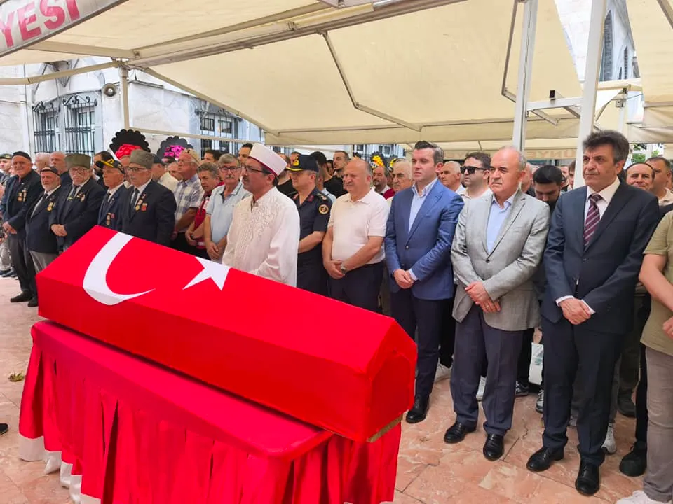KIBRIS GAZİSİ ŞAHİN DEMİRCİ DUALARLA SON YOLCULUĞUNA UĞURLANDI…
