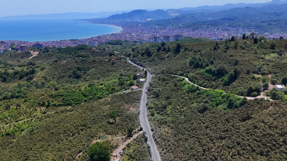 Büyükşehir Belediyesi, Ünye Gölevi Mahallesi’nde başlattığı asfalt çalışmalarını tamamladı.