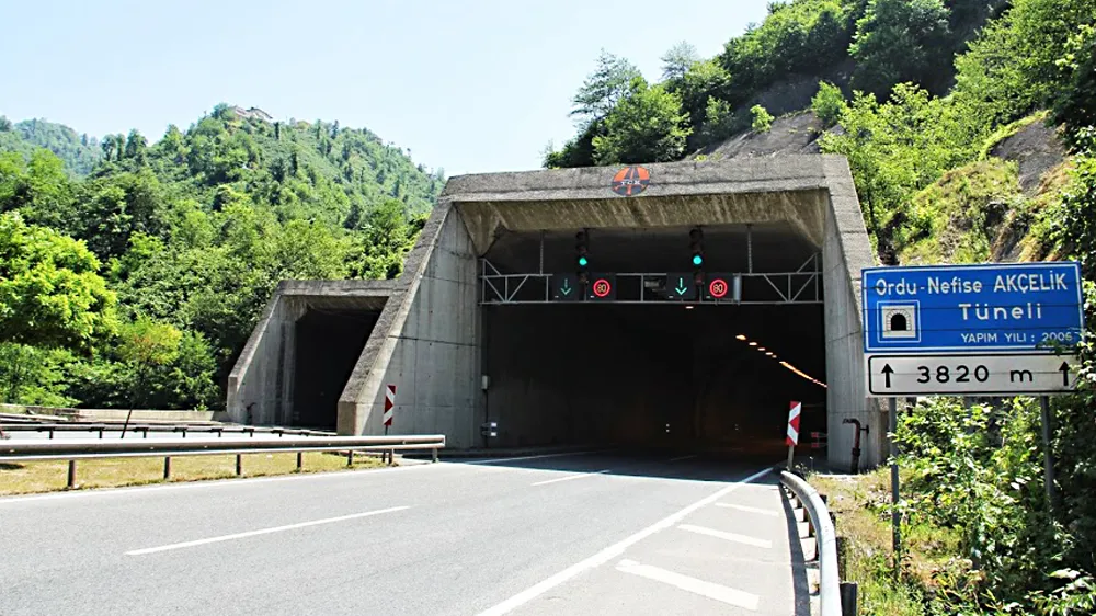 Nefise Akçelik Tüneli’ni Kullanacaklar Dikkat!