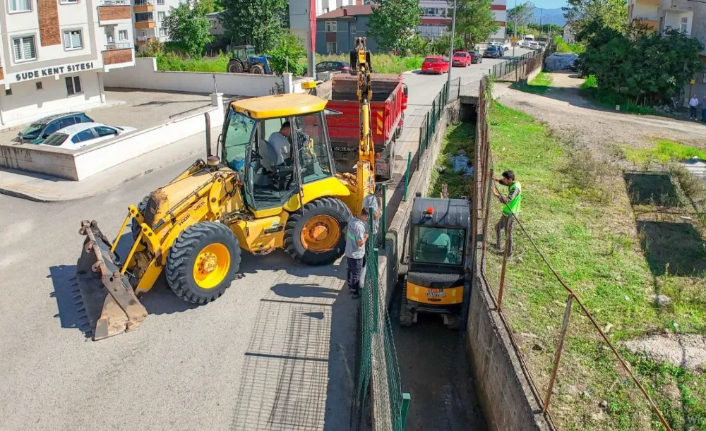 Dere Temizliğiyle Sel Riskine Önlem